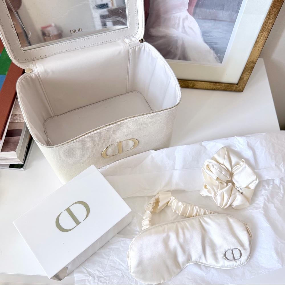 DIOR Beauty Vanity Case Set NEW In Box - Picture 3 of 8